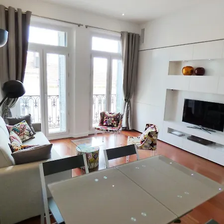 Alc - Ma3 - 9 Min Paalais Apartment
